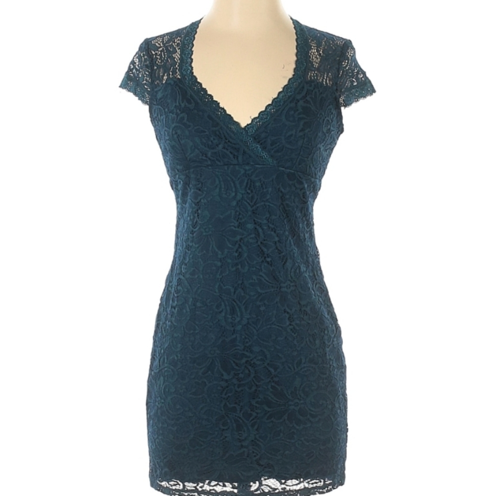 Jump Apparel Teal colour Lace Sheath Dress.2 button Cut Out back & cap shoulders
